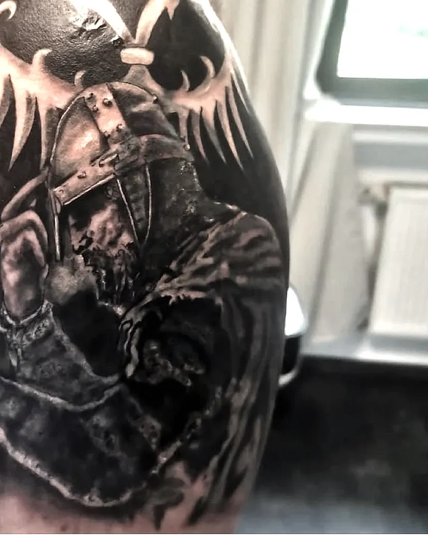 Krieger, Cover-up-Tattoo von Radoja, Cult Art Tattoo Bielefeld