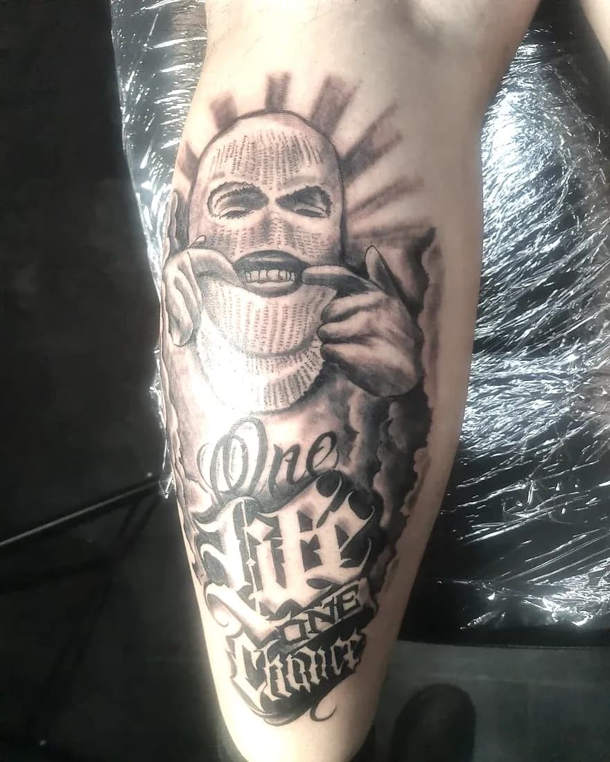 One Life One Chance, Old School-Tattoo von Radoja, Cult Art Tattoo Bielefeld