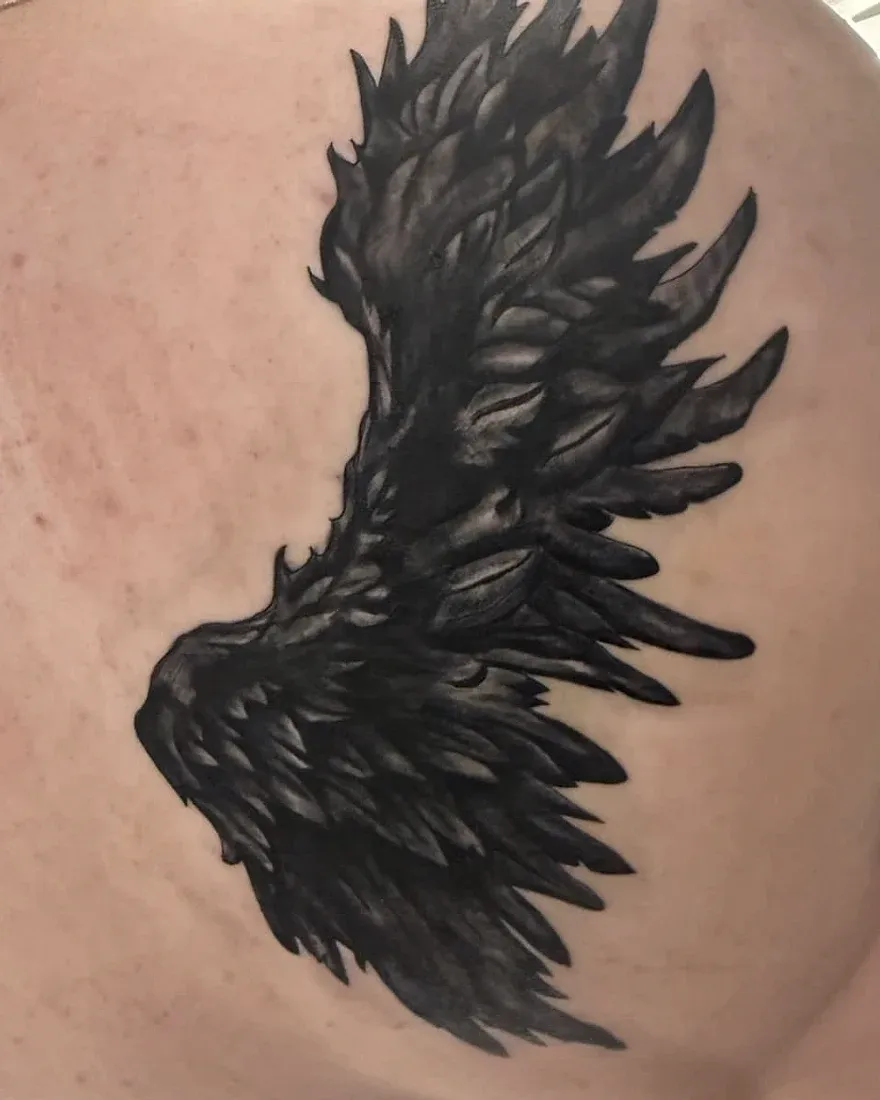 Flügel, Traditional-Tattoo von Radoja, Cult Art Tattoo Bielefeld